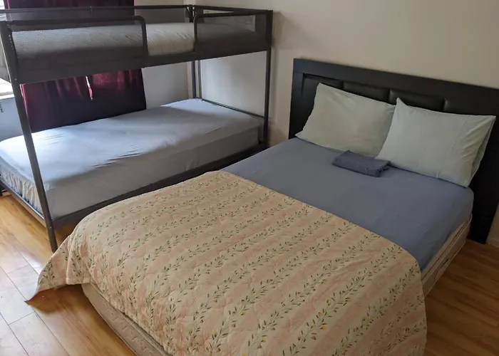 Vancouver Backpacker House